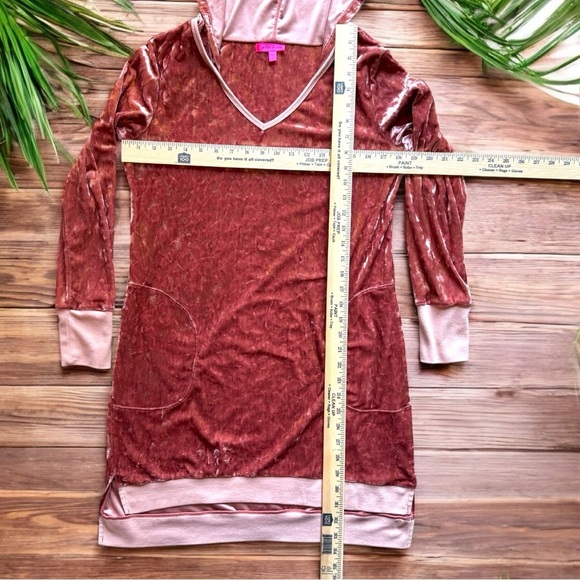 Betsey Johnson Crushed Velvet Hoodie Dress – Size Small - Picture 9 of 16